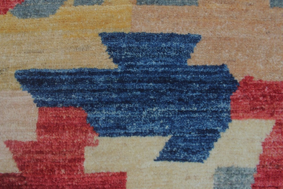 Modern Peshawar Zeena Beige/Dark Red Rug, 4'10x6'6