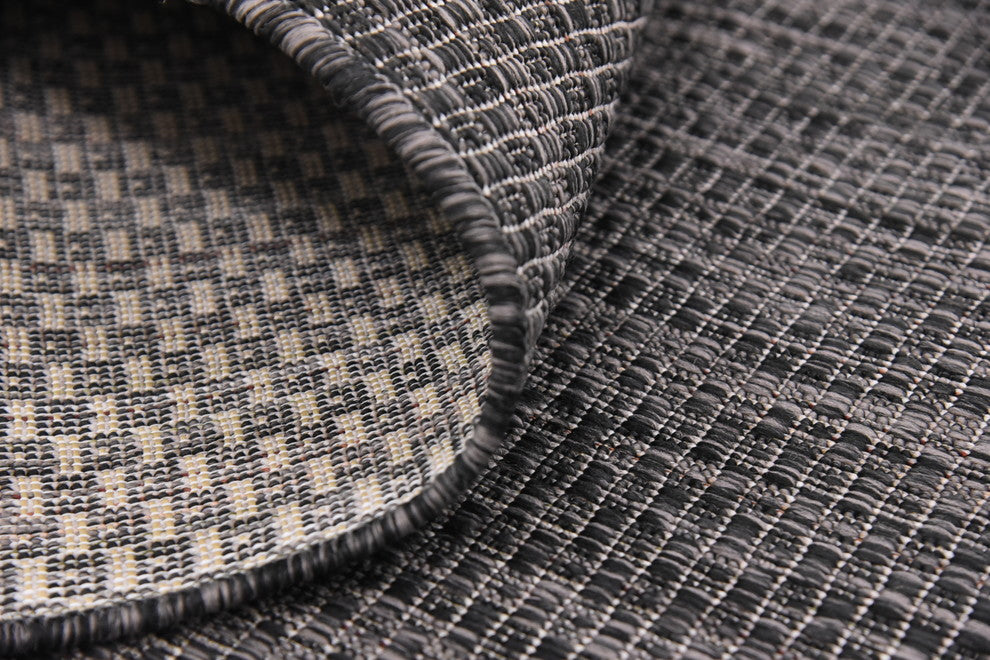 Unique Loom Black Solid Outdoor 6' 0 x 9' 0 Area Rug