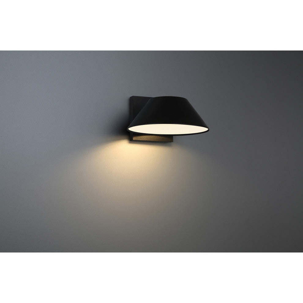 Solano Outdoor LED Wall Mount, Square Backplate, Tapered Shade