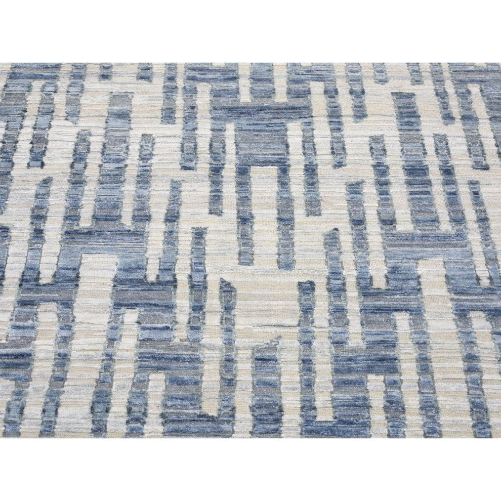 Gray, Zigzag Design, Pure Silk and Textured Wool, Hand Knotted Rug, 4'0" x 10'3"