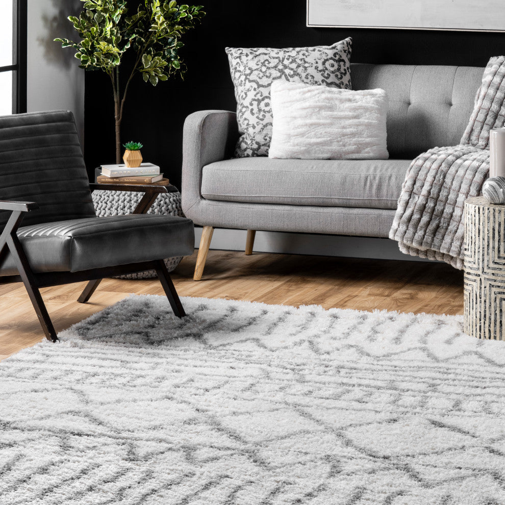 Nuloom Soft and Plush Cloudy Shag Moroccan Geometric Drawings Rug, Grey 3'3"x5'