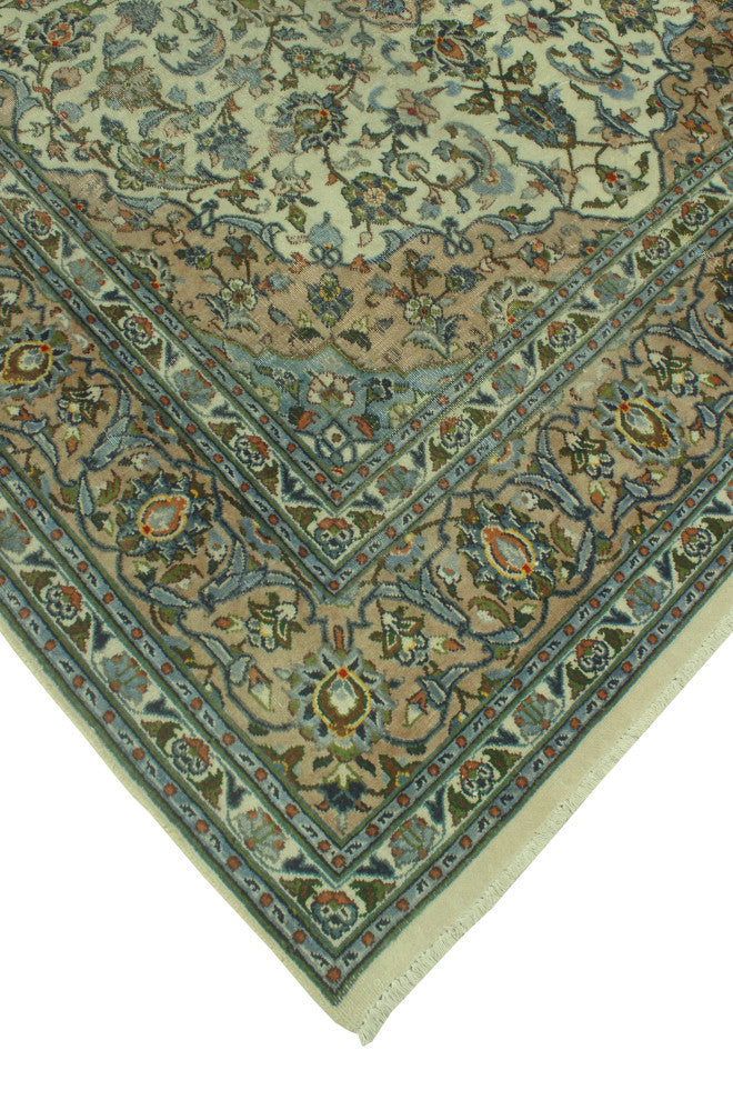 Fine Vintage Tabriz Allison Ivory/Beige Rug, 6'3 x 9'3