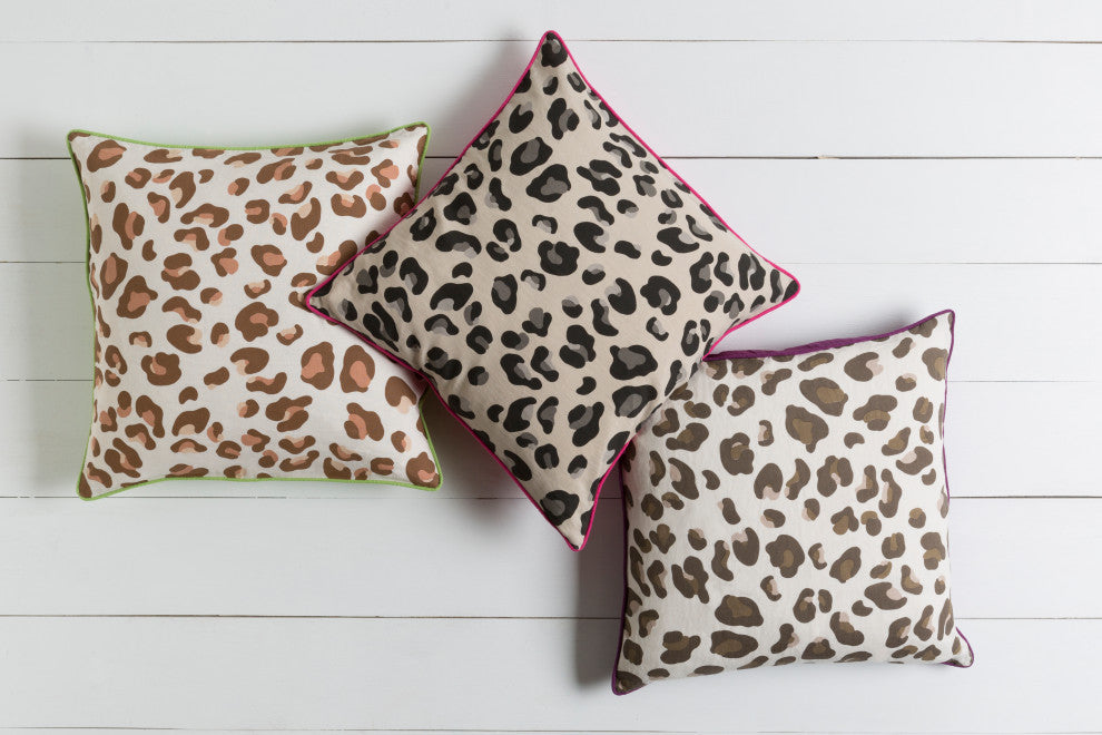 Surya Amour AMR-001 22" x 22" Pillow Kit