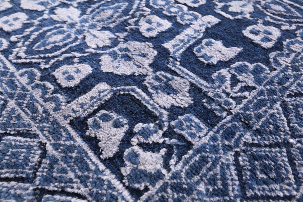 7' 11" X 10' 0" Wool and Silk Persian Handmade Rug Q11755
