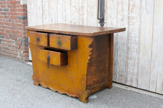 Lifestyle photo in a realistic setting; product is shown with drawers (slightly opened).