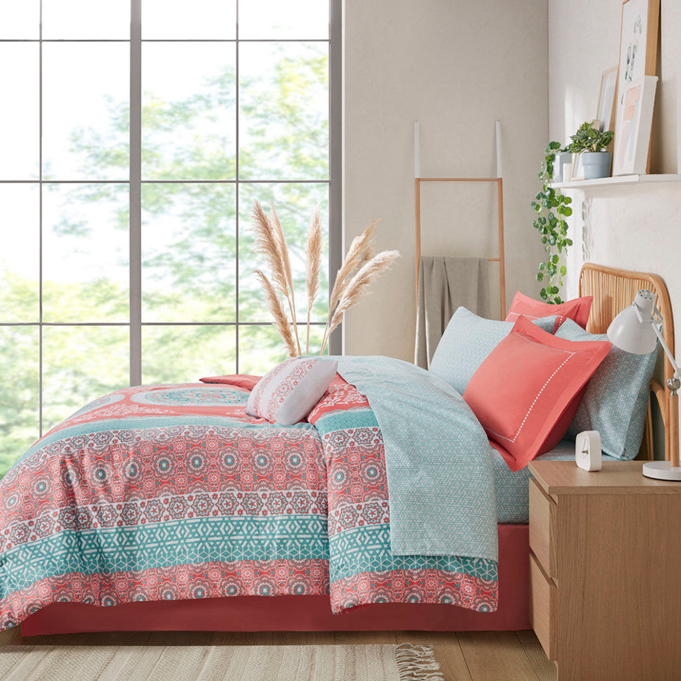 Intelligent Design Loretta Boho Comforter Set With Bed Sheets, Coral