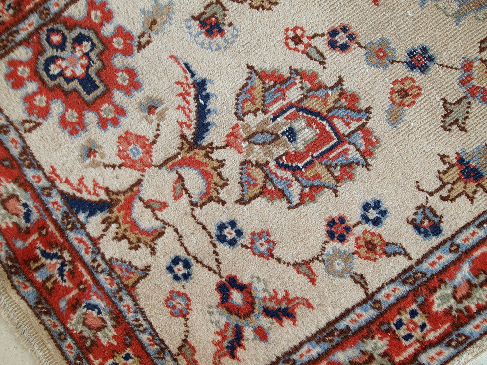 Handmade vintage Pakistani Lahore rug 2.5' x 4.6' ( 77cm x 141cm ) 1950s