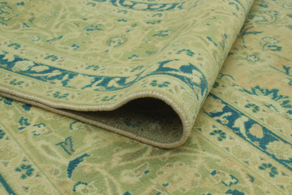 Fine Vintage Distressed Marcel Rust/Beige Rug, 8'2x11'6