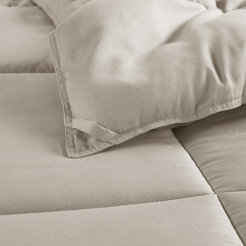 300 Thread Count Cotton Shell Luxury Down Alternative Comforter