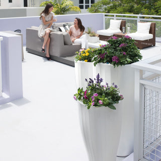 Cup 16" Tall Planter, Alpine White, 19"