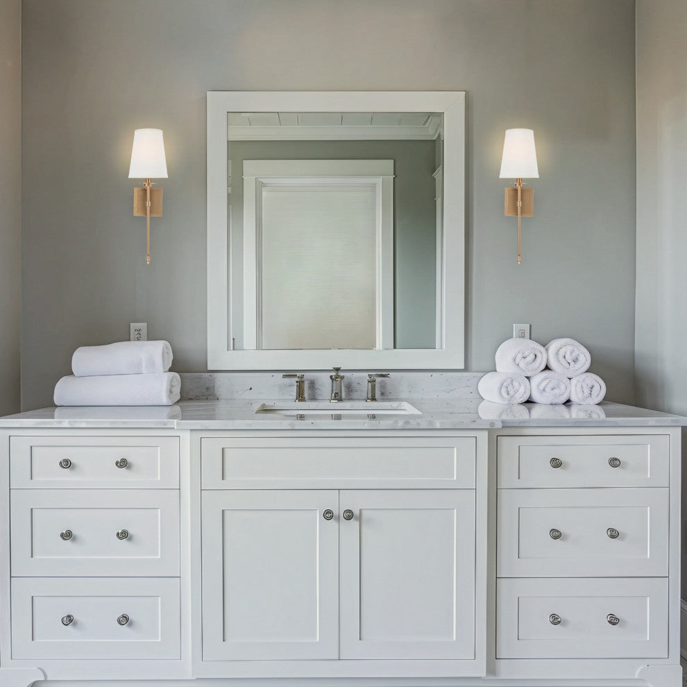 Modern 1-Light Gold Wall Sconce Light