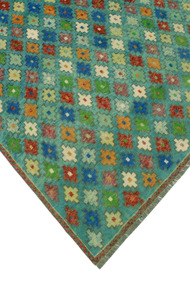 Balochi Adeben Light Green/Ivory Rug, 4'10x7'11