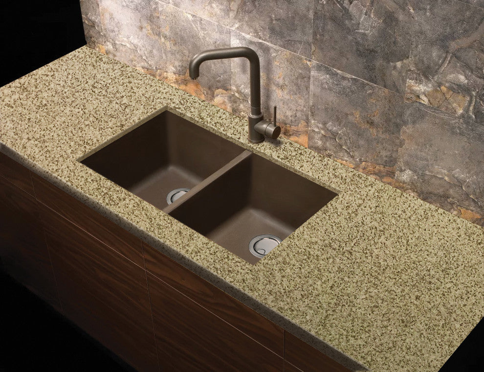 Transolid Radius Granite 31-in Undermount Kitchen Sink