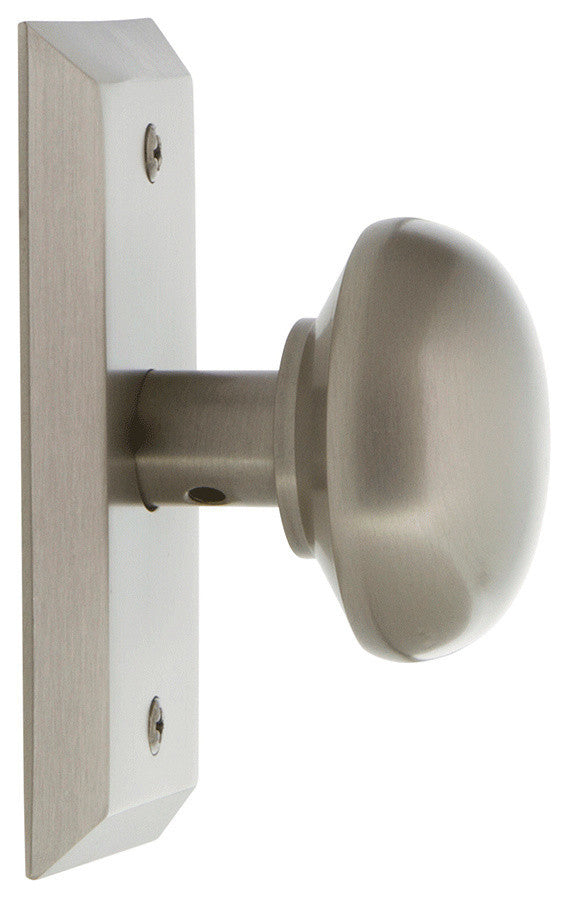 Single Studio Plate With New York Knob, Satin Nickel