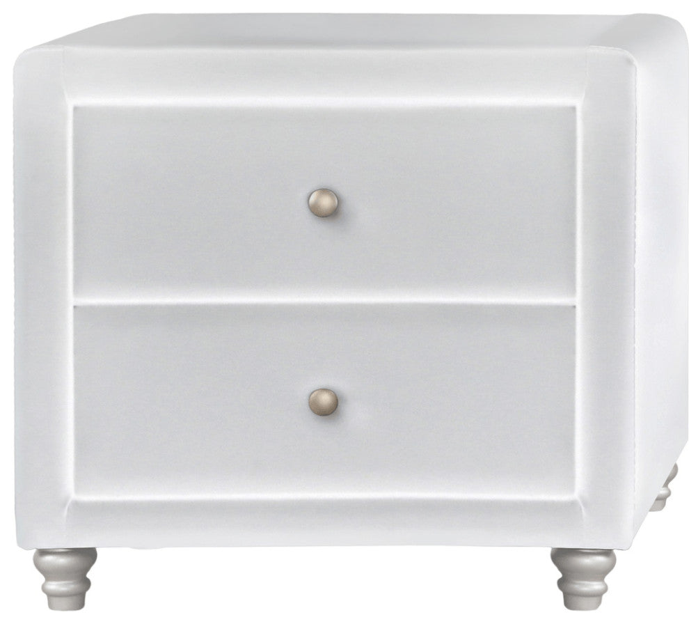 White Platform Queen Bed with Two Nightstands
