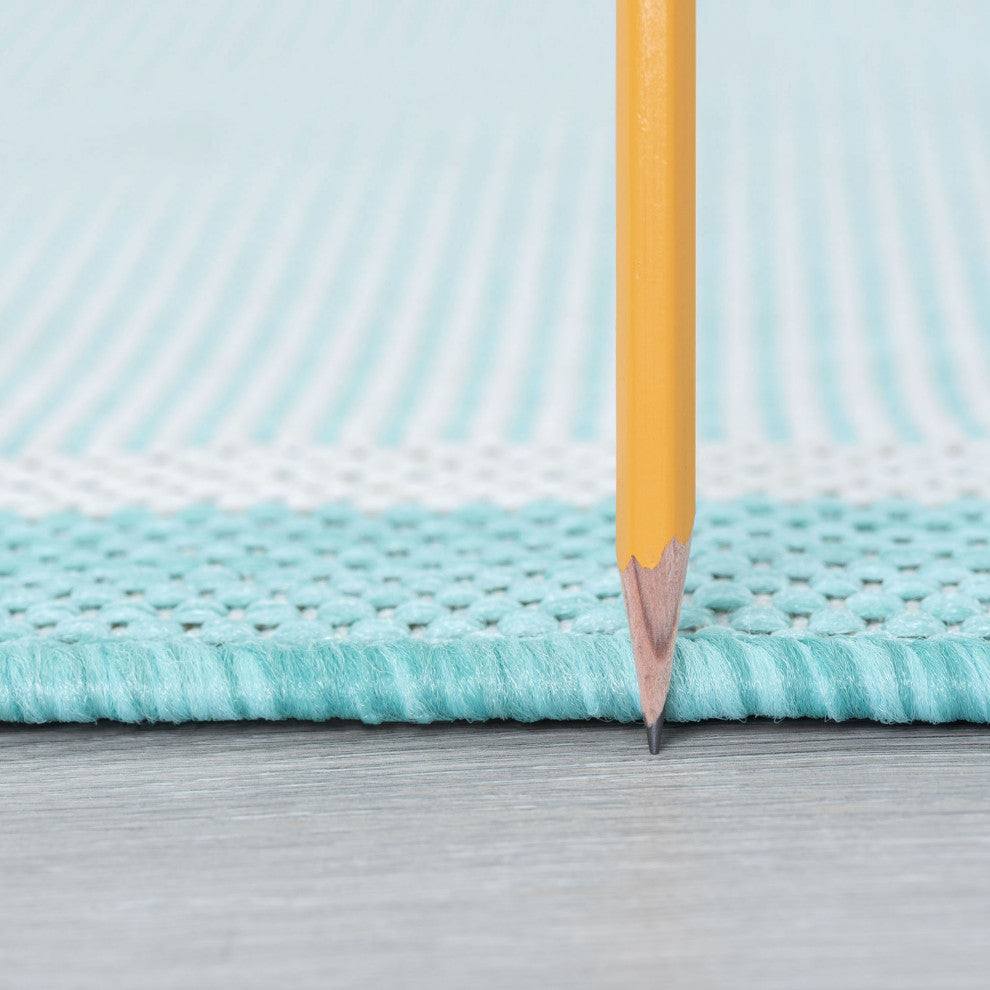 Biscayne Novelty Coastal Aqua/Cream Indoor/Outdoor Scatter Mat, 2'x3'