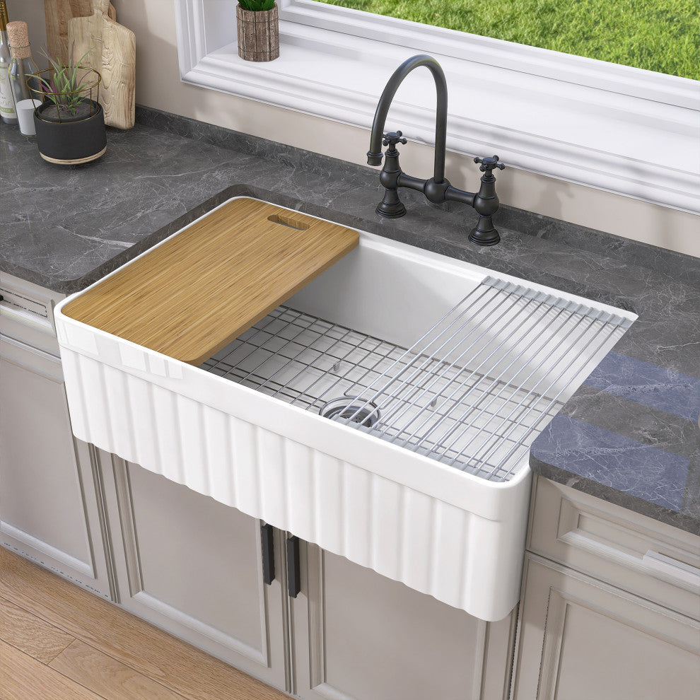 33"Lx20"W Farmhouse/Apron Farm Fireclay Kitchen Sink With Sink Grid And Strainer