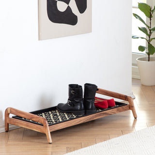 Single-Tier Natural Stand With 3-Pair Rubber Boot Tray Madagascar