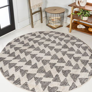 Aisha Moroccan Triangle Geometric Cream/Gray 9' Round Area Rug