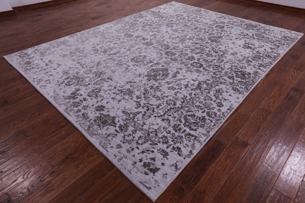 8' 10" X 11' 9" Wool & Silk Handmade Persian Rug - Q15799