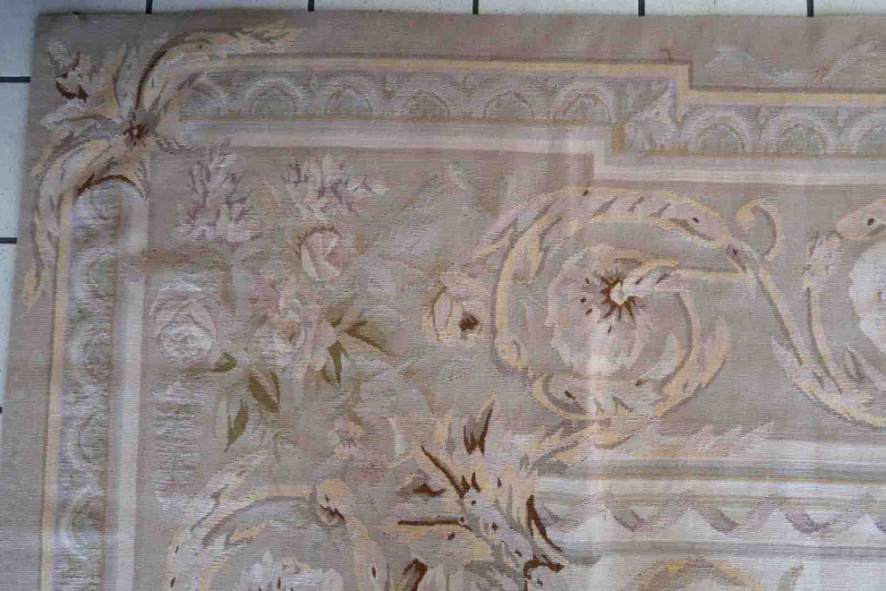 Handmade Vintage French Aubusson Rug 8.7'x12.2', 267cmx373cm 1970s