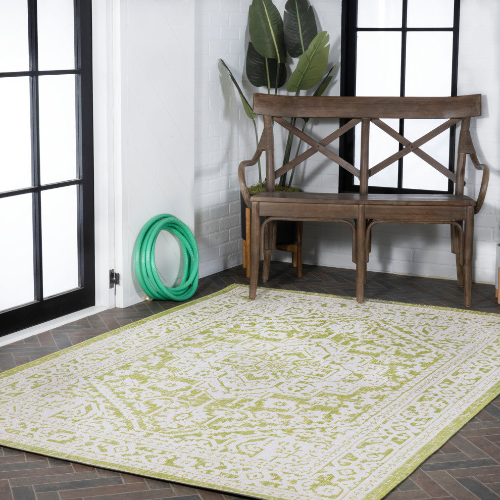 Sinjuri Medallion Textured Weave Indoor/Outdoor, Green/Cream, 4x6