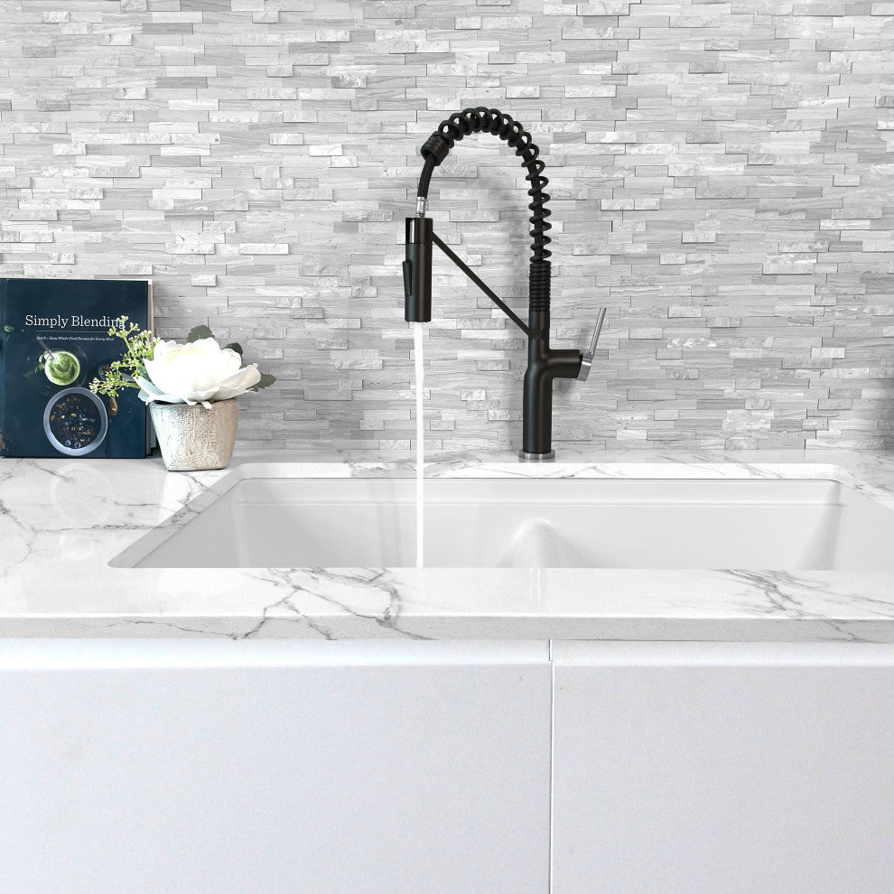 STYLISH Single Handle Pull-Down Dual Mode Kitchen Faucet in Matte Black