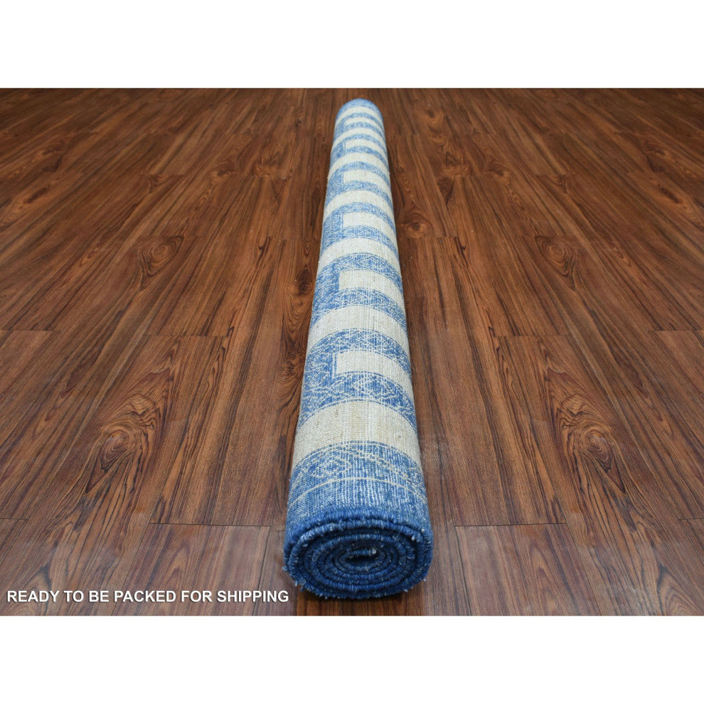 Soft and Pliable Wool Hand Knotted Denim Blue Maze Design Rug, 5'10" x 8'9"
