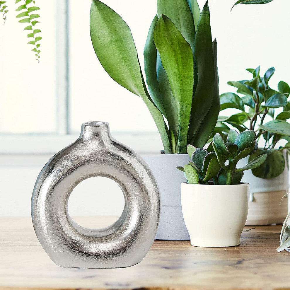 Iconic Ring Vase, 6 Inches