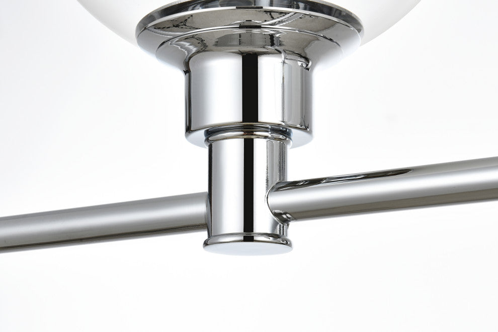 4 Light Chrome And Clear Bath Sconce