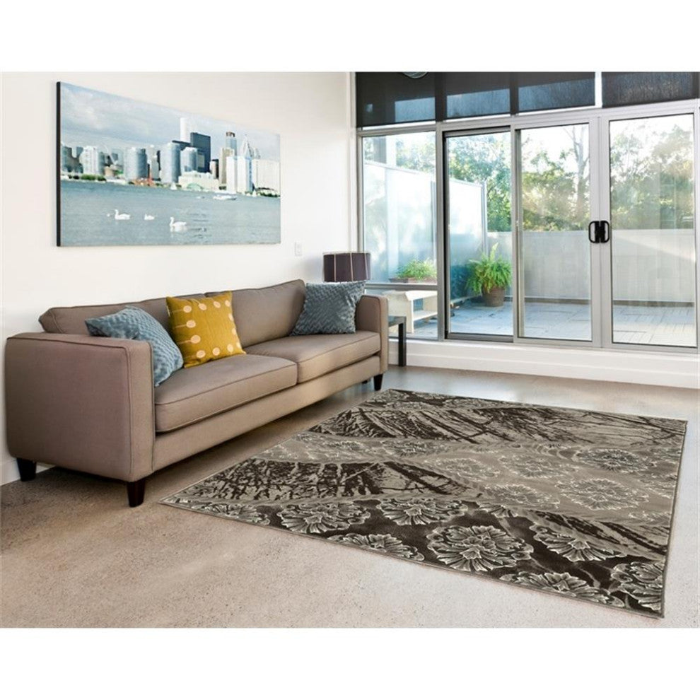 Linon Jewel Ybor Machine Made Polypropylene 5'x7'6" Rug in Brown