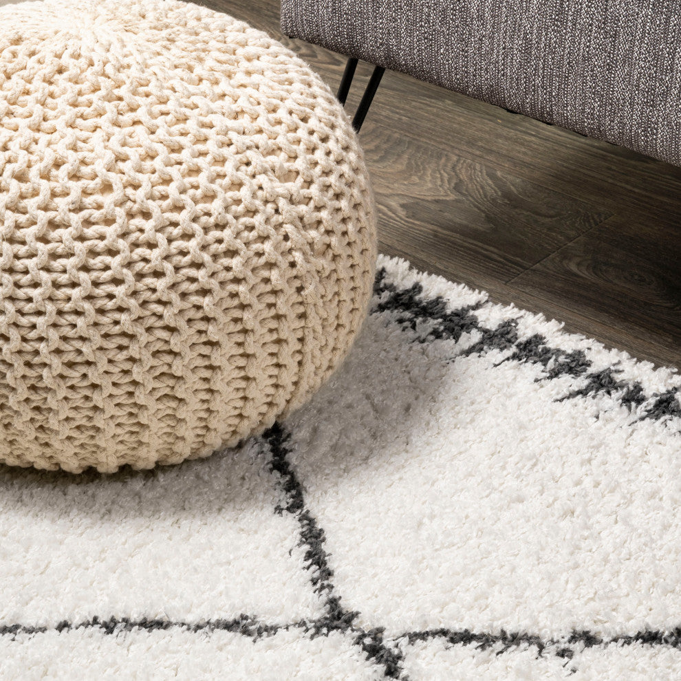 Calvia Moroccan Diamond Shag, White/Black, 4'x6'
