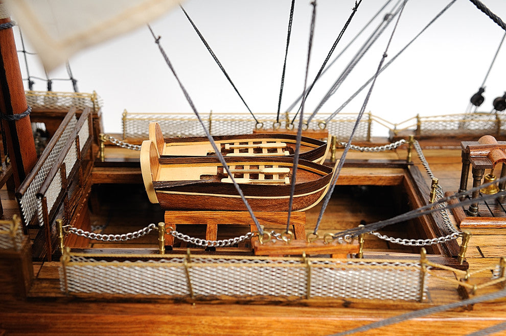 Hms Victory Midsize With Display Case Museum-quality Fully Assembled Model Ship