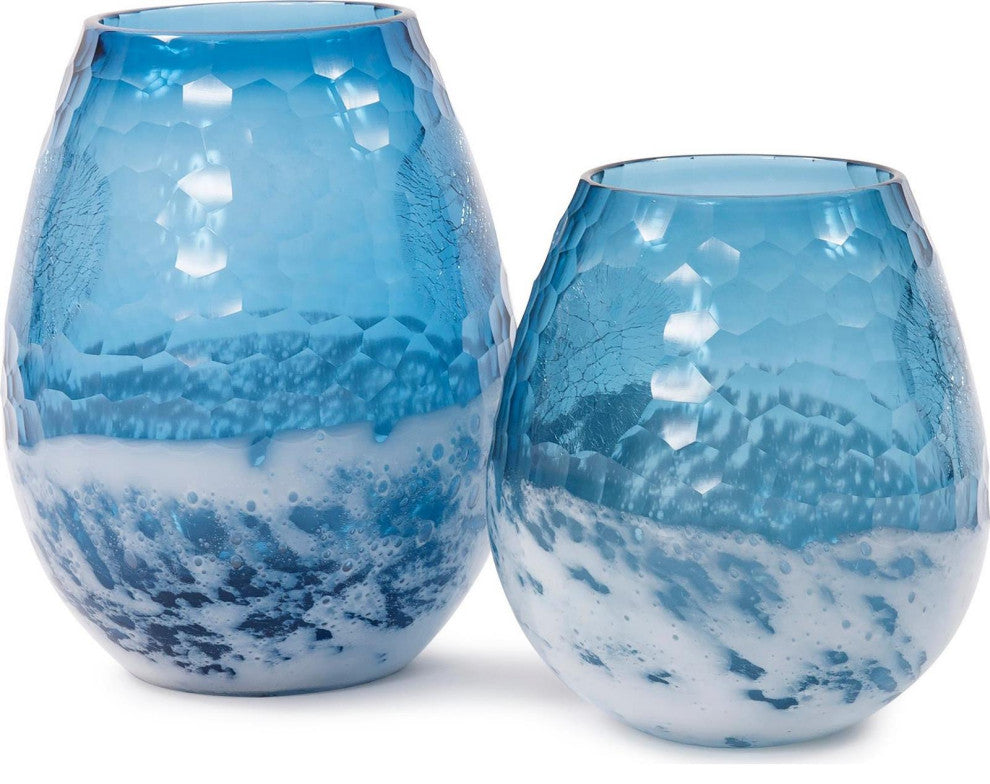 Traditional Blue-Sky Bulbous Glass Vase