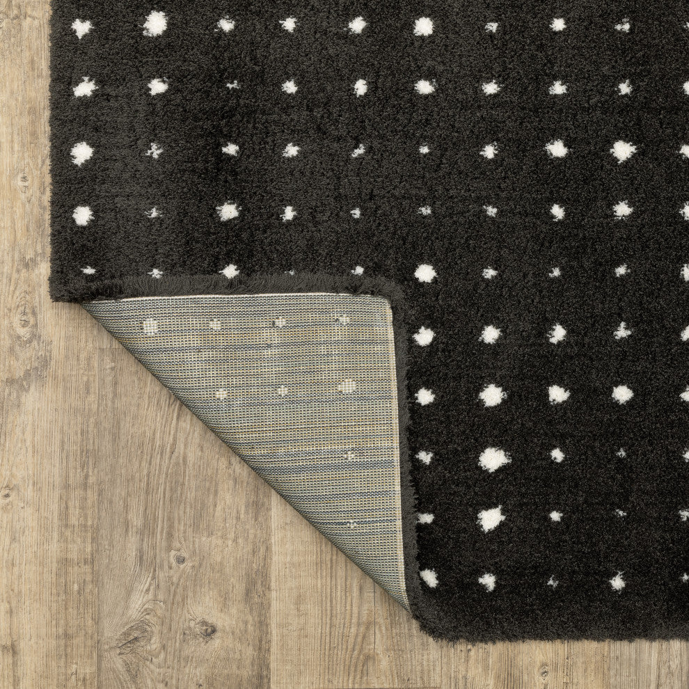 Greer Transitional Geo Dots Black/ Ivory Area Rug, 5'3" x 7'6"