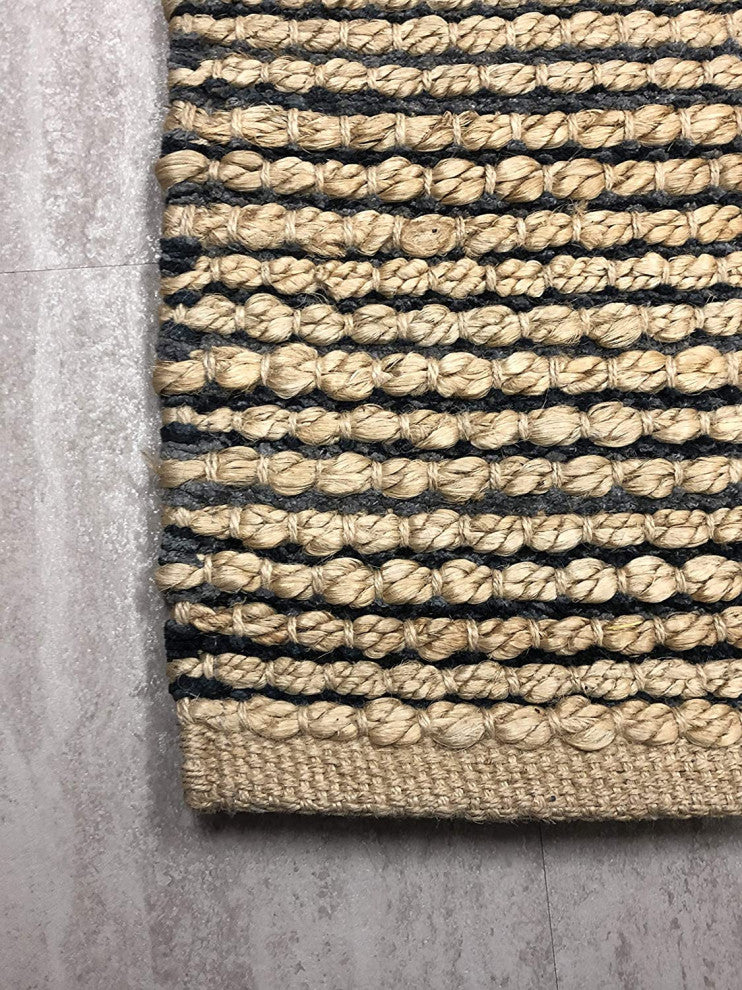 5" x 7" Deep Gray and Tan Interwoven Area Rug