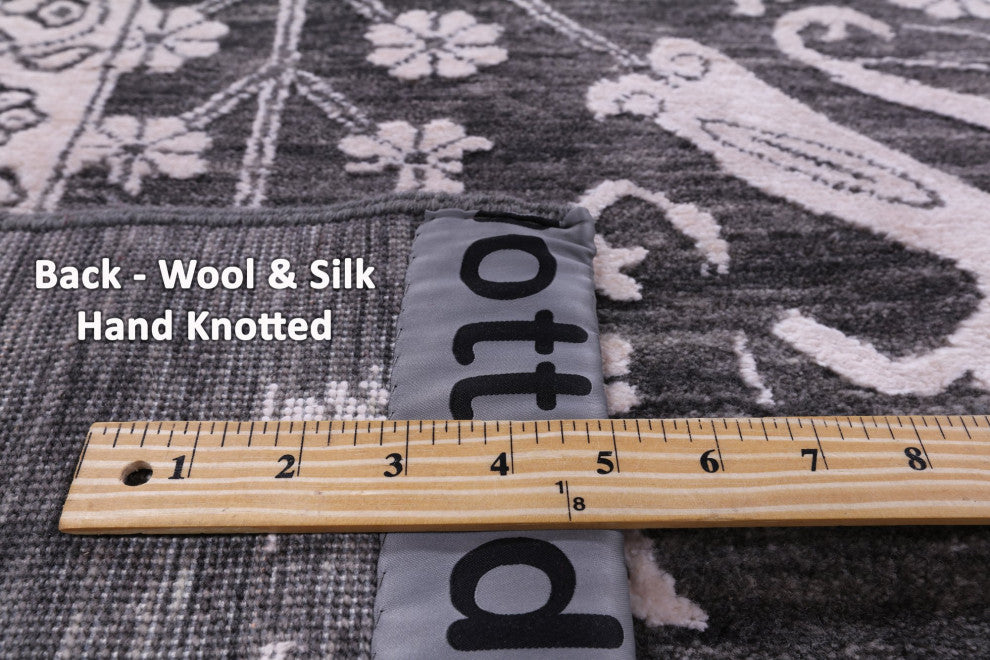9' 9" X 14' 3" Persian Hand-Knotted Wool and Silk Rug Q9114