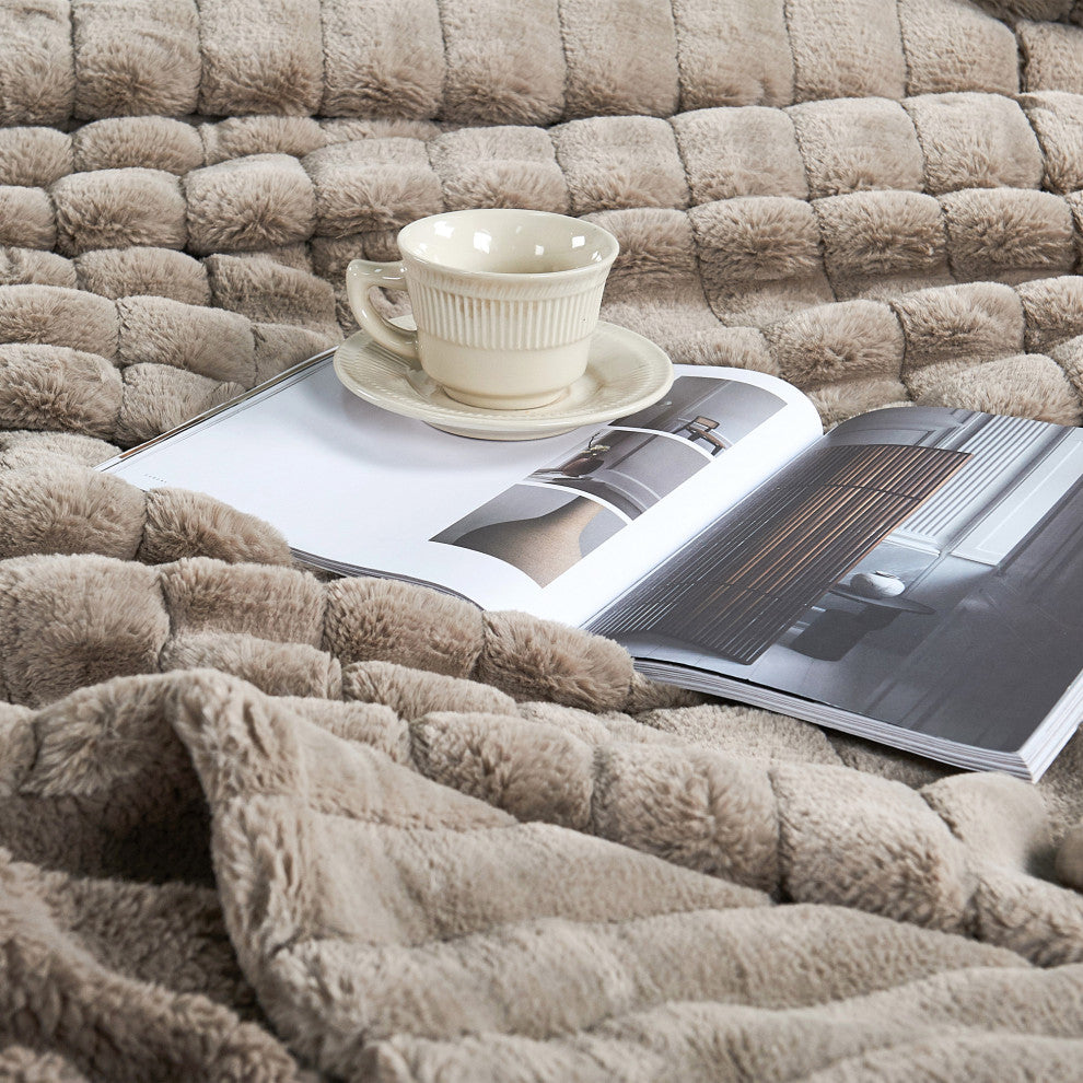 Super Mink Faux Fur Throw Blanket, Oatmeal, 118" X 95"