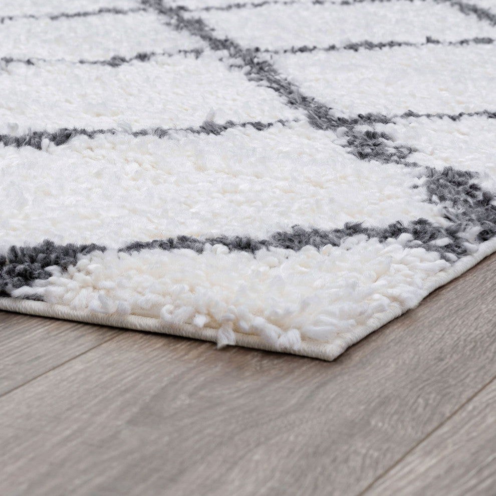 Derry Transitional Diamond Cream Rectangle Area Rug, 5'x7'