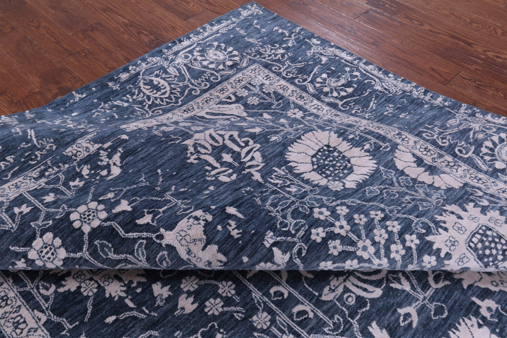 8' 2" X 10' 3" Persian Handmade Wool and Silk Rug Q9120