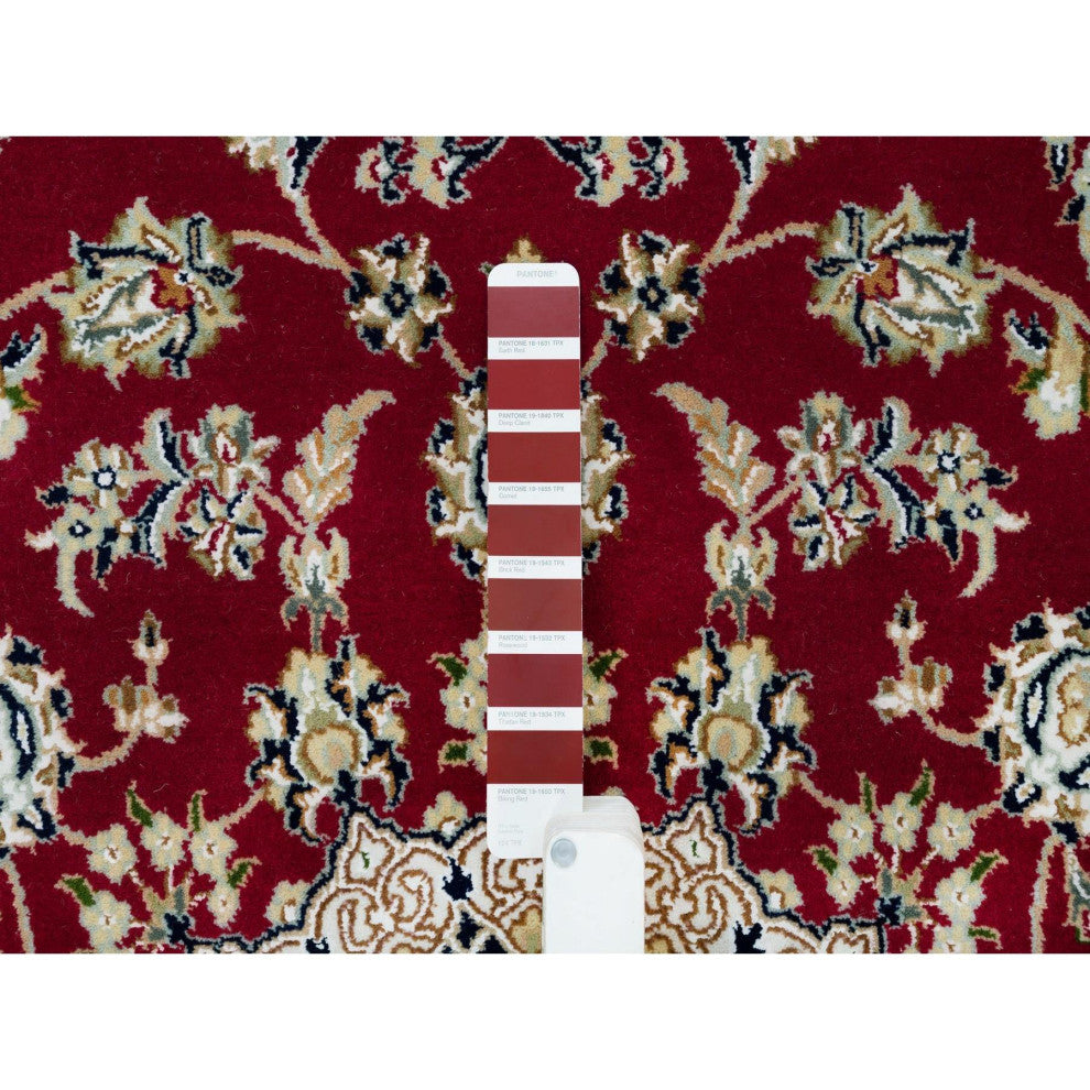 Burgundy Red, Nain Design, 250 KPSI, Soft Wool Hand Knotted Rug, 4'6"x6'10"