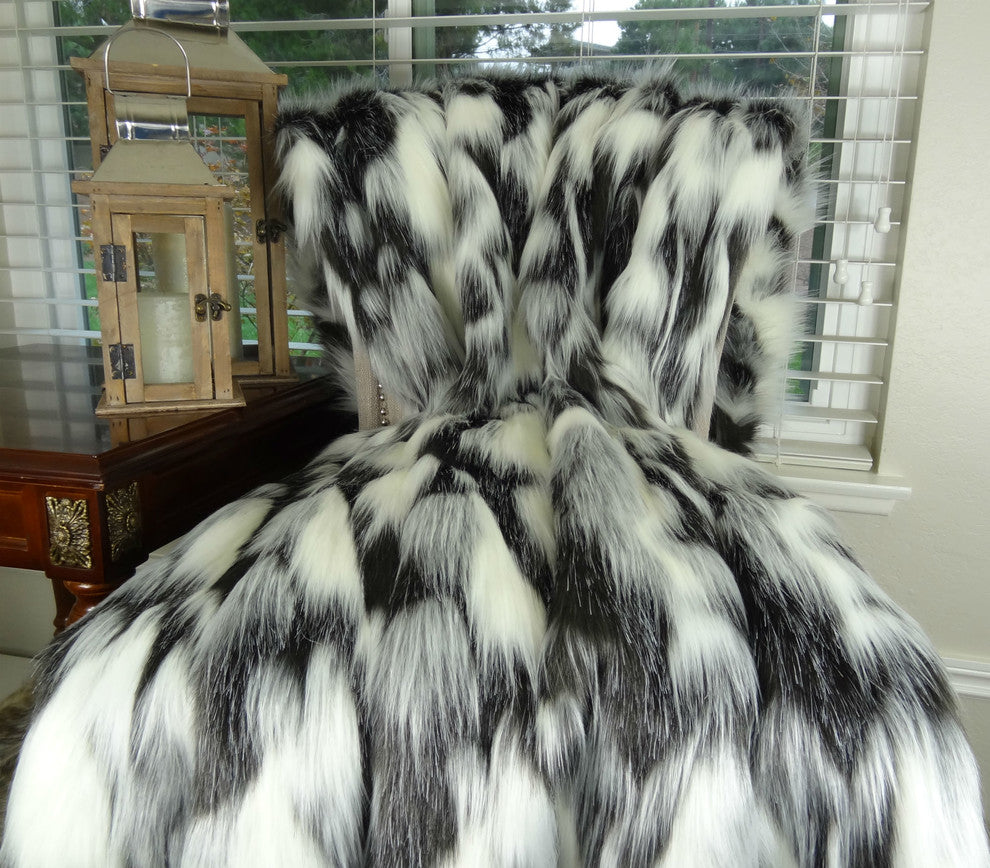 Plutus Tibet Fox Handmade Bedspread, 96"x110"