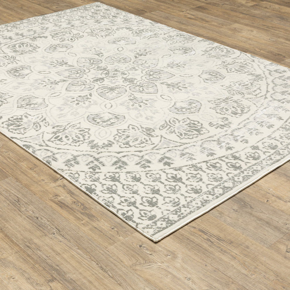 Oriental Weavers Capistrano Indoor Rug Ivory/ Grey 5'3" X 7'6"