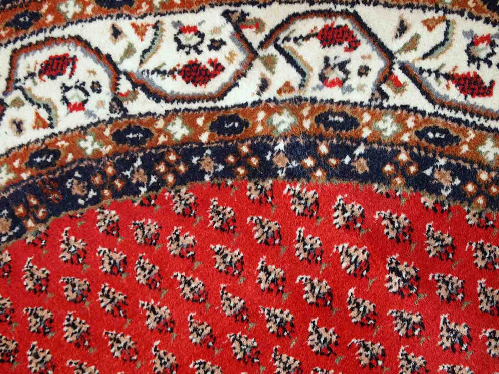 Handmade vintage Indo-Seraband rug 6.5' x 9.8' (198cm x 298cm) 1980s