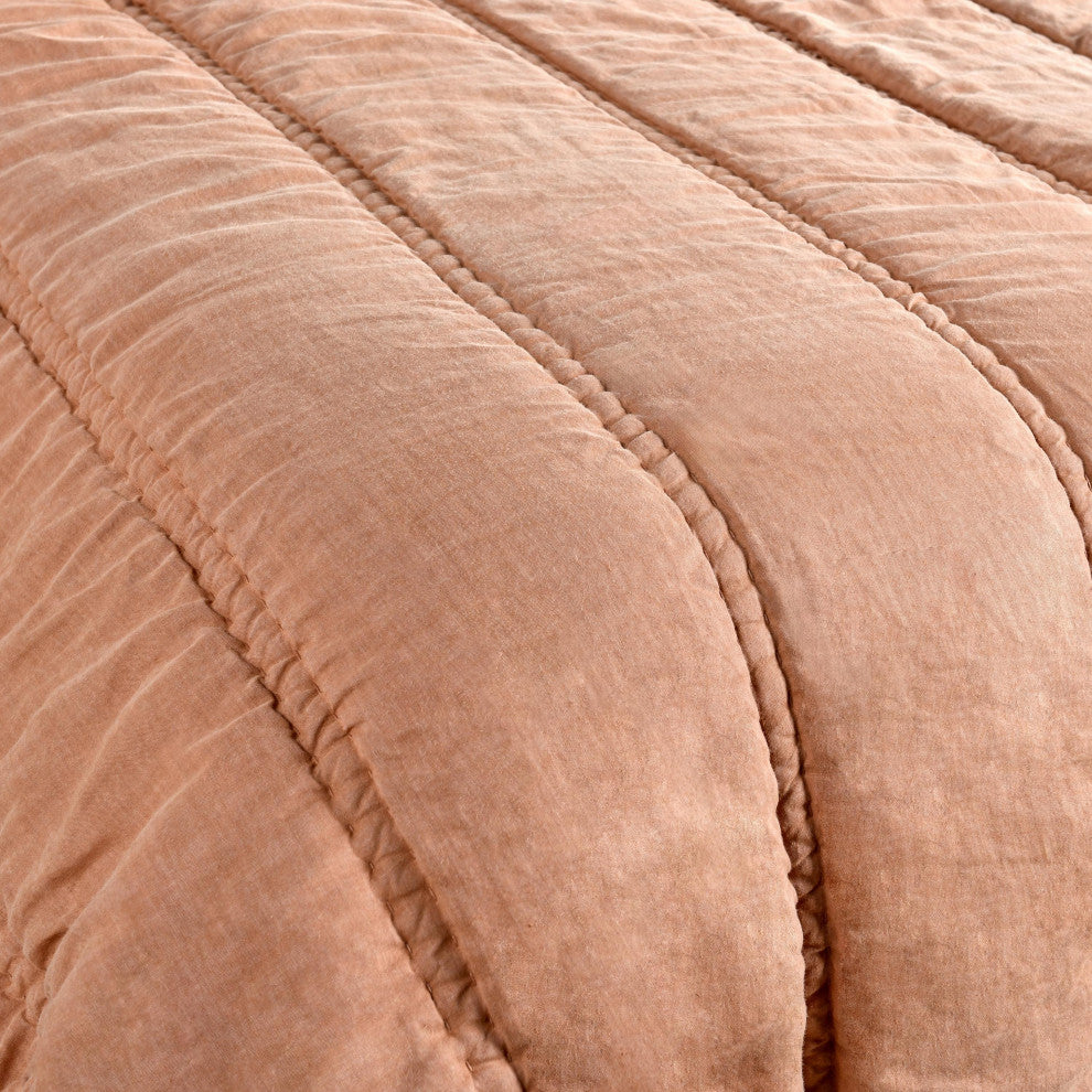 Rowen Sustainable Fabric Quilt by Kosas Home, Clay, Queen