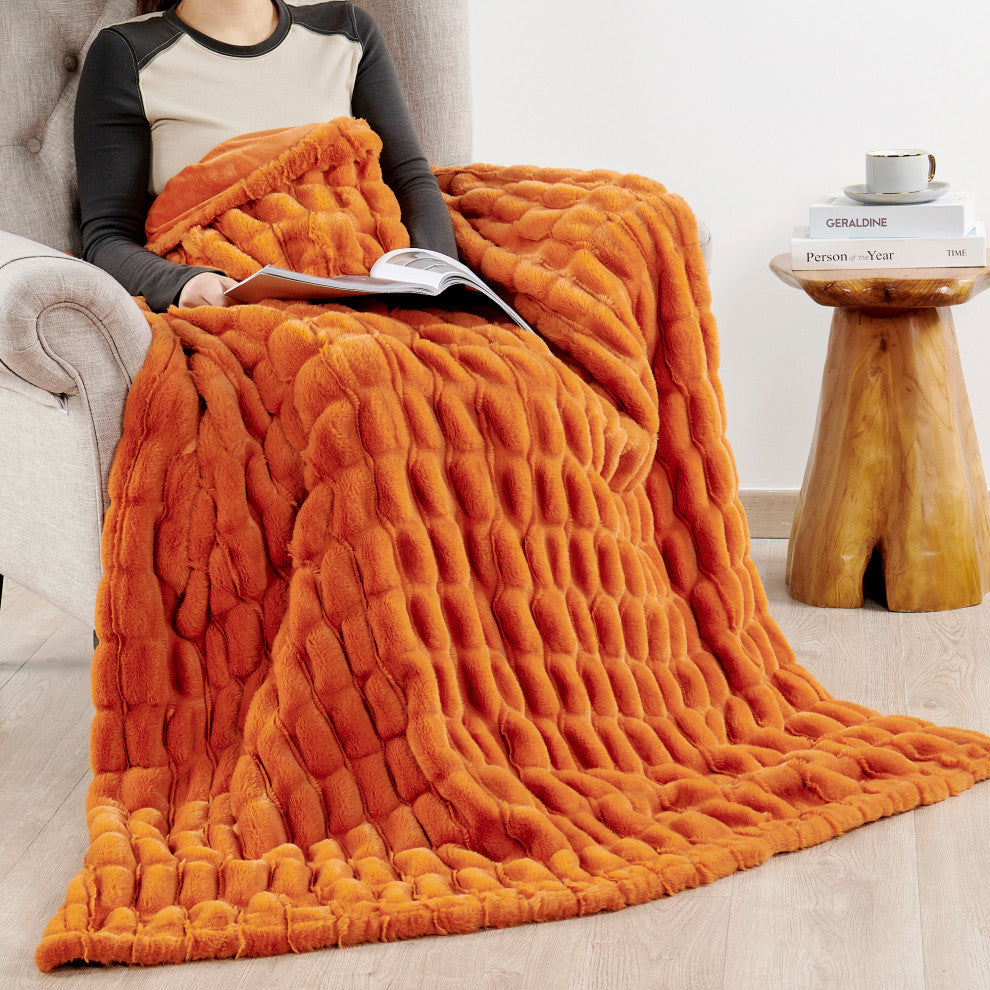 Stretchy Solid Color Faux Fur Throw