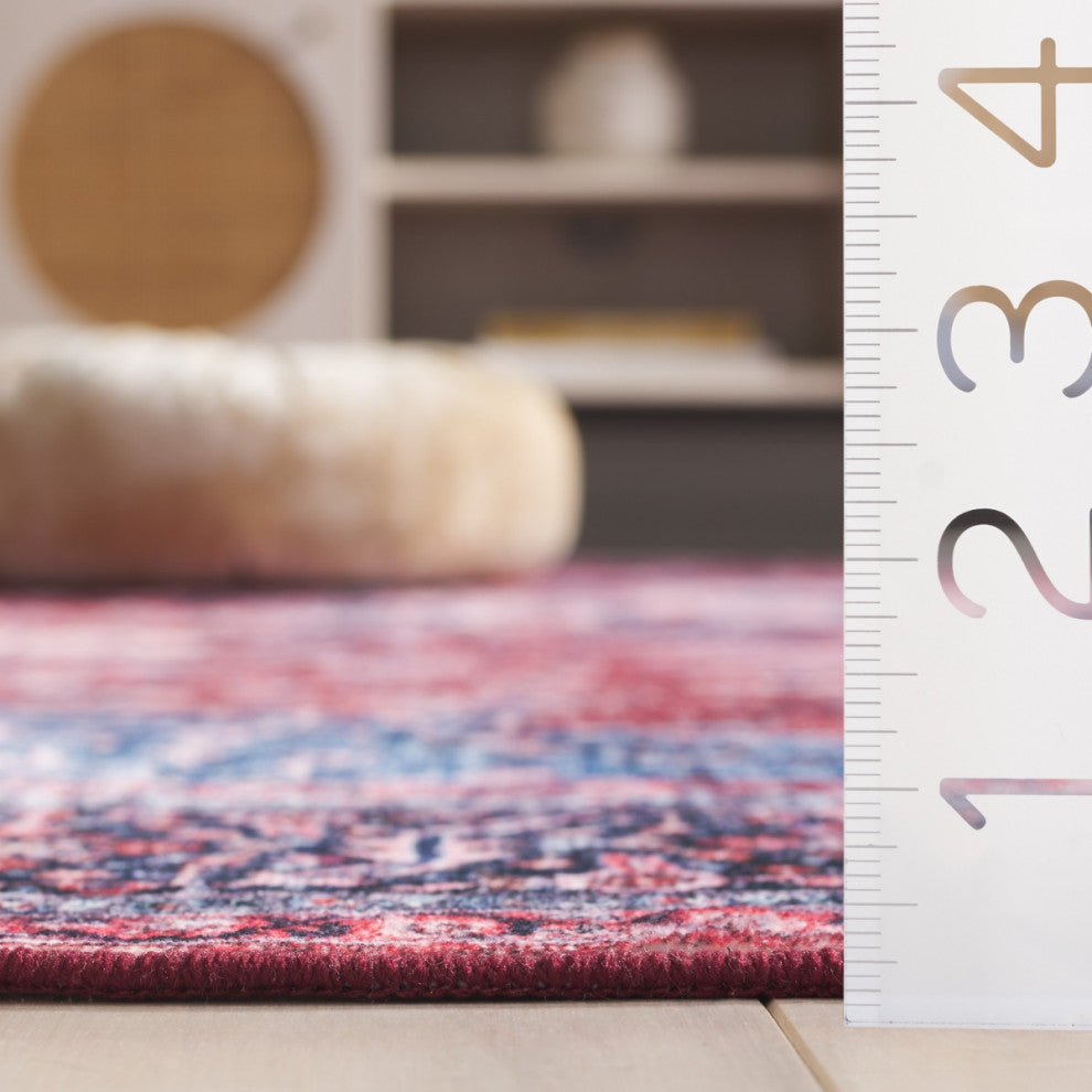 Safavieh Arizona Machine-Washable Collection ARZ316 Rug, Red/Navy, 6'x9'