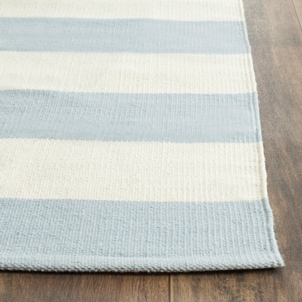Safavieh Montauk Collection MTK712K Rug, Sky Blue/Ivory, 10' x 14'