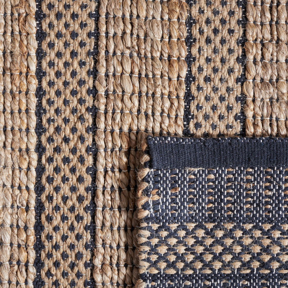 Safavieh Natural Fiber Collection NFB654Z Rug, Black/Natural, 3' x 5'