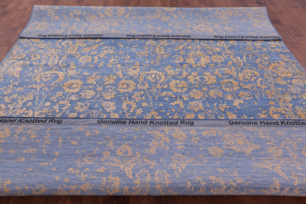 9' 0" X 11' 8" Persian Wool & Silk Handmade Rug - Q15757